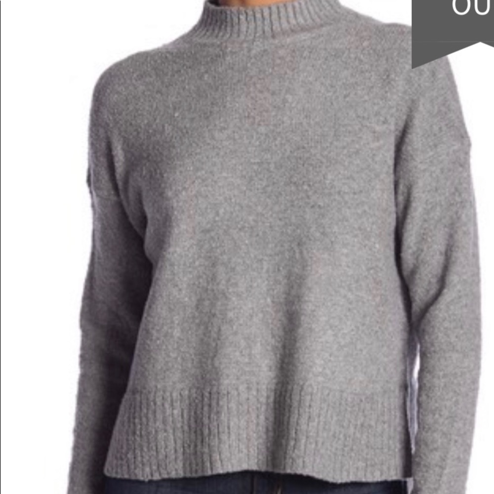 Melrose & Market Crop Mock Neck Boucle Pullover